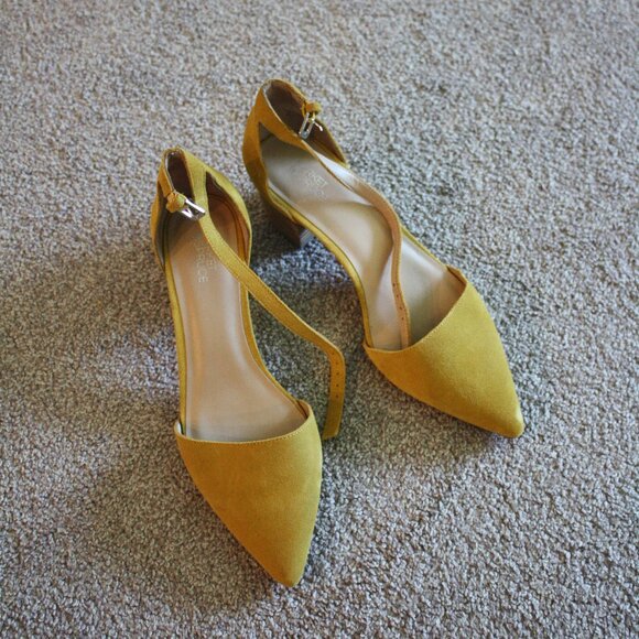 Market & Spruce Mustard Yellow Heels - Picture 2 of 5